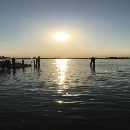 Alloggi Al Mare 4 E 3 Nyaraló *